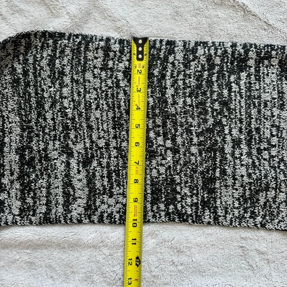 Victoria’s Secret Marled Knit Scarf Black‎ White 72” Acrylic OS NWT